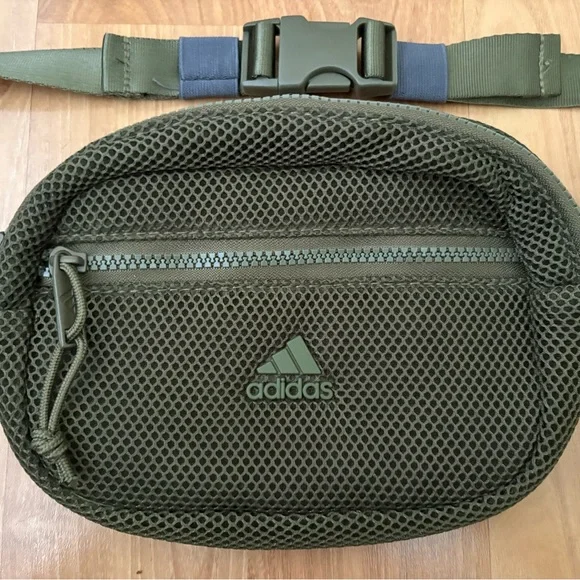 Adidas Green Mesh Waist Bag - Picture 2 of 7